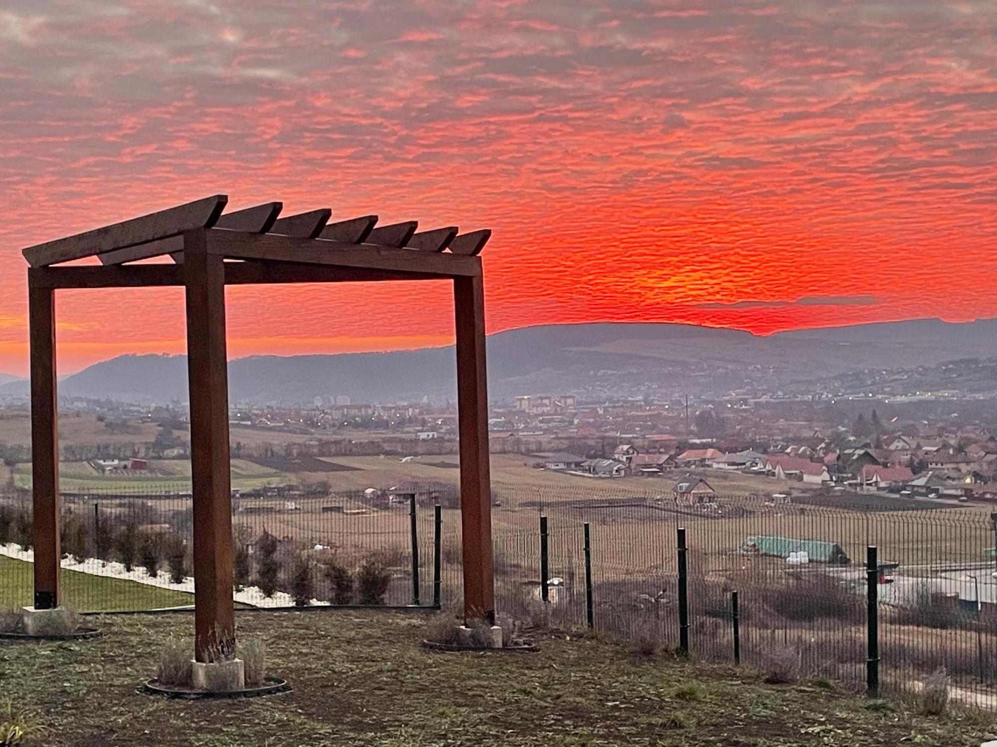 Sunset Hills Transylvania Ferienhaus